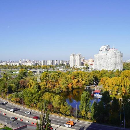 Myfreedom Апартаменти Метро Почайна, Оболонь Kiev Exterior foto